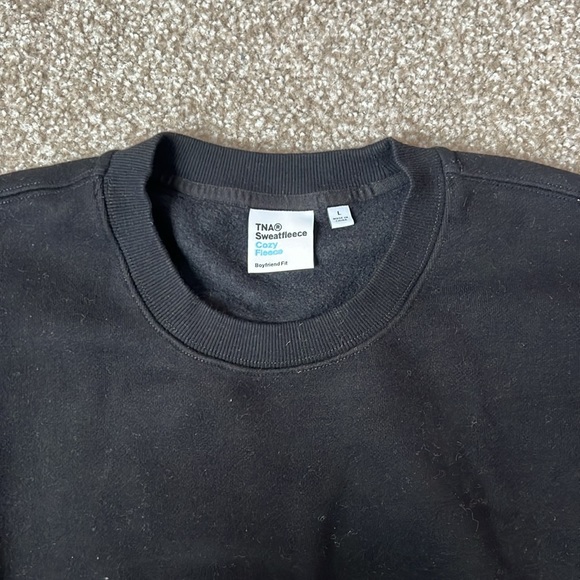 TNA Boyfriend Fit Crewneck! - Picture 4 of 4